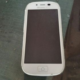 F-06F ホワイト スマートフォン 本体
