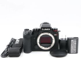 LUMIX DC-S5M2 中古 170,700円 | ネット最安値の価格比較 プライスランク