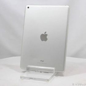 〔中古品〕 iPad 第6世代 32GB シルバー MR7G2J／A Wi-Fi【305】