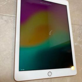【美品】iPad 第6世代 32GB ゴールドWi-Fi＋Cellularモデル
