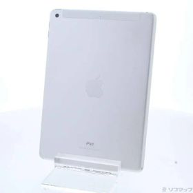 〔中古品〕 iPad 第6世代 32GB シルバー MR6P2J／A auロック解除SIMフリー【295】