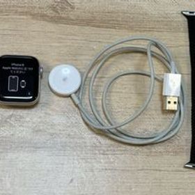 ■Apple Watch SE（第1世代）44mm GPSモデル シルバーアルミニウム MYDQ2J/A ※バッテリー82% アップルウォッチSE