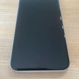 Apple iPhone 11 ホワイト 本体