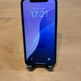 iPhone11 64GB ホワイト SIMフリー カバー&充電コード付き