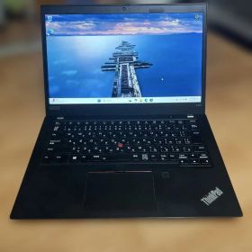 ThinkPad X390 core i5 13インチ