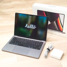 MacBook Pro (14インチ, 2021) 10コアM1, 32GB英字