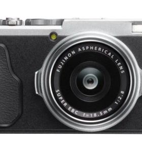 FUJIFILM デジタルカメラ X70 シルバー X70-S