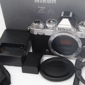 9789ショット！元箱付き！新品級 ★ Nikon Z fc ボディ シルバー Zfc ミラーレス一眼カメラ