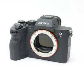 【中古】 《良品》 SONY α7RIV ボディ ILCE-7RM4A [ デジタルカメラ ]