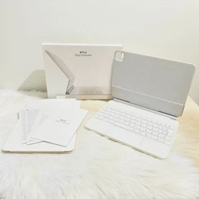 Apple Magic Keyboard 11型 ホワイト 中古 A2261