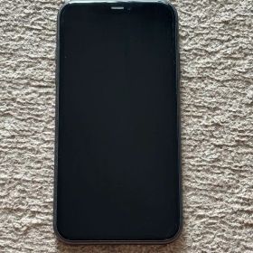 Apple iPhone 11 本体と付属品