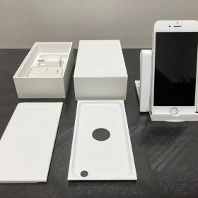 Apple iPhone6 シルバー 本体 64GB 箱、付属品あり