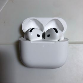 アップル(Apple)のApple Airpods 第4世代 ノイズキャンセリング付きなし(ヘッドフォン/イヤフォン)