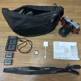 【希少】富士フイルムFujifilm X-E2 デジタル一眼レフ【即撮影セット】