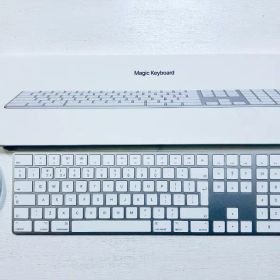 【ほぼ新品】Apple キーボード Magic Keyboard 英語配列