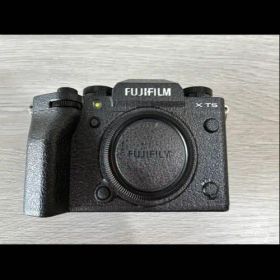 Fujifilm X-T5 ボディ 美品 撮影回数約9,000回