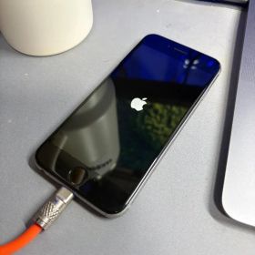 Apple iPhone 6 64GB シルバー 本体