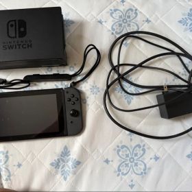 「ジャンク」Nintendo Switch 本体 + 付属品 （一部） ケース