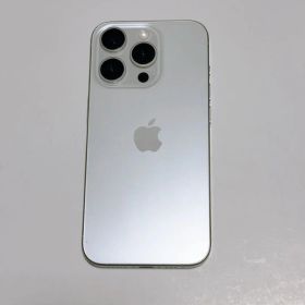【美品】Apple iPhone 15Pro 256GB ホワイトチタニウム