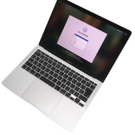 【Apple】アップル『MacBook Air / 13inch / M1 / 8GB / 256GB / シルバー』MGN93J/A 2020 ノートパソコン 1週間保証【中古】