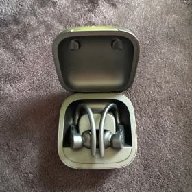POWERBEATS PRO ワイヤレスイヤホン