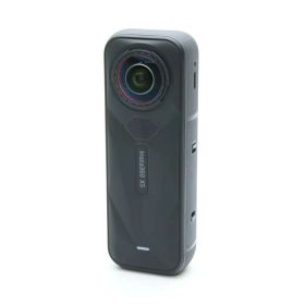 【中古】 《新同品》 Insta360 X5 CINSAAHA-X510 [ デジタルカメラ ]