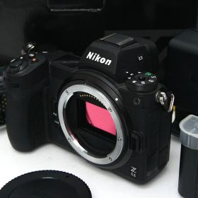 【中古】【良品】ニコン Z 6II ボディ CA01-M2229-2S3 Nikon Zマウント フルサイズ 防塵 防滴 手ブレ補正 中古