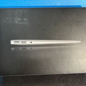 Apple MacBook Air 11インチ (A1370) mc968