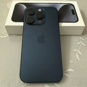 美品 Apple iPhone 15 Pro 本体 128GB
