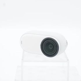 【中古】Insta360 GO 3S(128GB)ホワイト(CINSAATA-GO3S128W)
