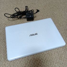 ASUS ノートPC E203MA-4000W2
