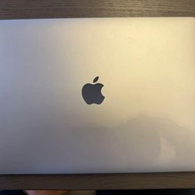 Macbook pro 2020 13インチ 32GB