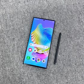 Samsung S23 Ultra 256GB ブラック SIM フリ－