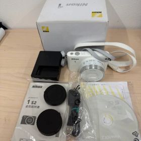 極美品 ニコン Nikon 1 S2 White パワーレンズキット デジカメ