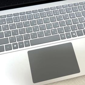 Microsoft Surface Laptop 第7世代