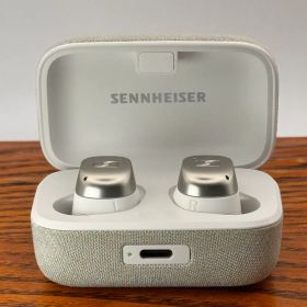 【中古美品】ゼンハイザー MOMENTUM True Wireless 4 ゼンハイザー MOMENTUM 4 Wireless 新品¥8,040 中古¥8,000 | 新品