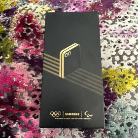 新品Samsung Galaxy z flip 6 olympic ベルルッティ