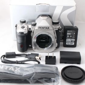 ☆良品・ショット数5993☆ ペンタックス PENTAX K-3 Mark III ボディ シルバー APS-Cデジタル一眼レフカメラ 1075 #4086