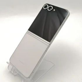 大幅値引き！ GALAXY Z flip6 中古 背面割れ有り 完動品 大幅値引き！ GALAXY Z flip6 中古 背面割れ有り 完動品 Galaxy Z