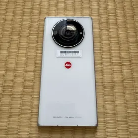 ライカスマートフォン LEITZ PHONE 2