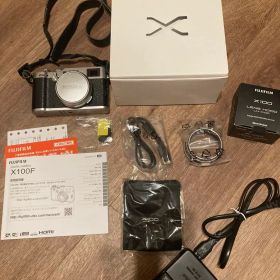 Fujifilm X100F コンパクトデジタルカメラ