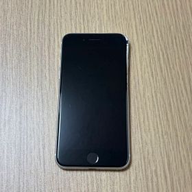 【ジャンク】iPhone SE (第3世代) ホワイト 本体