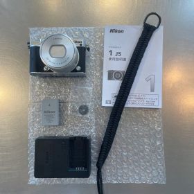 Nikon 1 J5 ミラーレス一眼カメラ