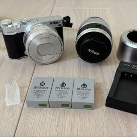 【匿名発送】Nikon 1j5 ダブルズームレンズキット バッテリー3つ付
