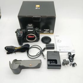 609ショット！元箱付き！新品級 ★ Nikon Z8 ボディ ミラーレス一眼 フルサイズ ブラック