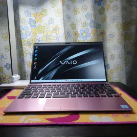 かわいいピンク♪小型軽量モデル！VAIO SX12！ノートパソコン！i3