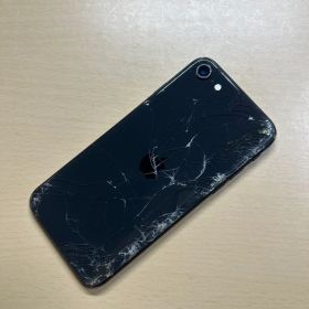 iPhoneSE2 se 第2世代 128GB SIMフリー 背面割れあり