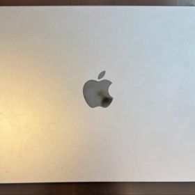 【24年6月購入】M2 MacBook Air 8GB MOFTスタンド装着