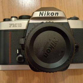 Nikon FM10 フィルム一眼レフカメラ