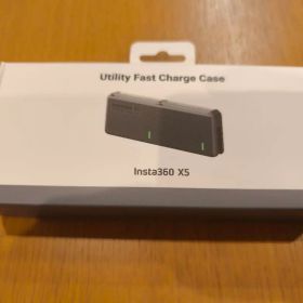 【新品・未開封・純正品】Insta360 X5 万能急速充電ケース